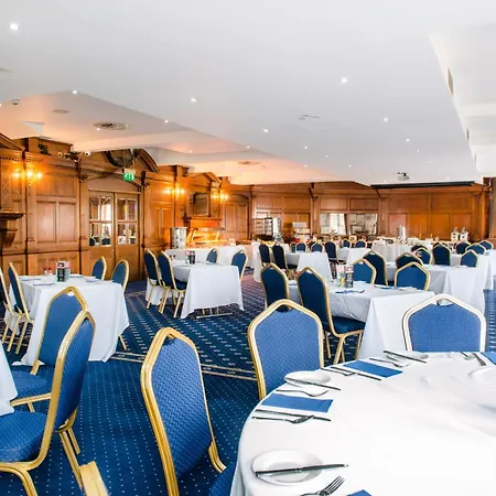 Royal Hotel Cardiff By Belvilla-2