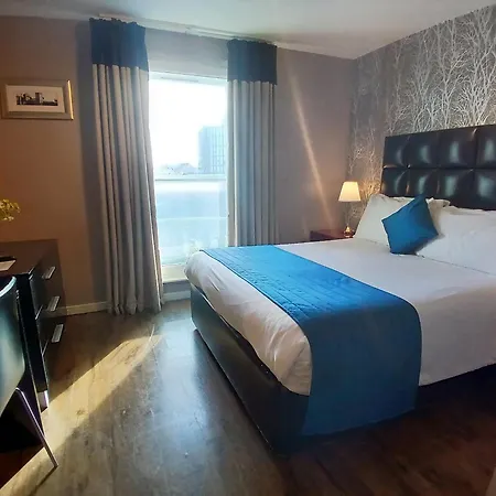 Royal Hotel Cardiff By Belvilla-3